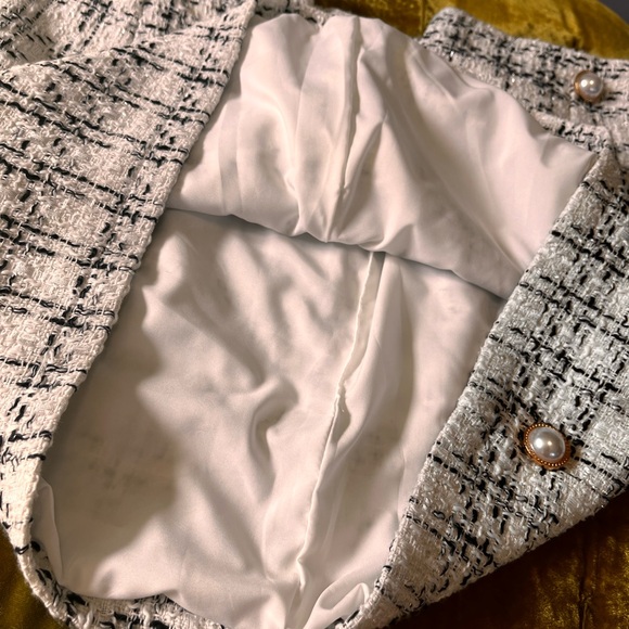 High Waist Tweed Plaid Mini Skirt - Picture 13 of 16